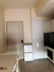 Lincoln Suites (D11), Condominium #608620571
